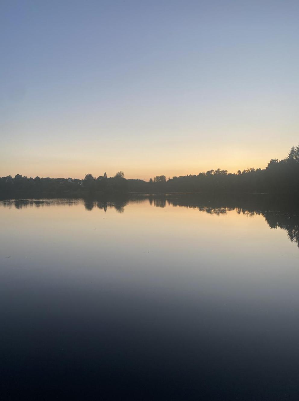 Lady Of The Lake Юельґоа Екстер'єр фото